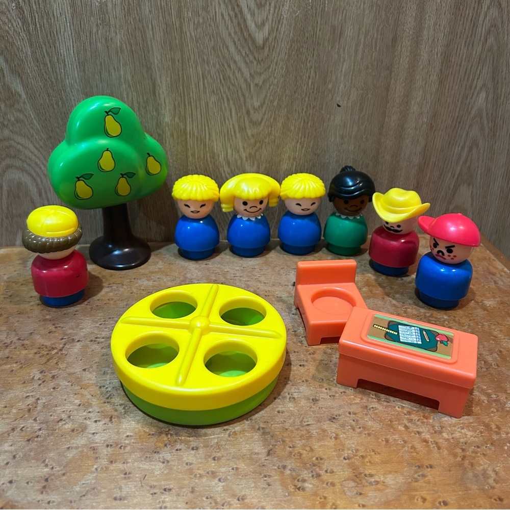 Vtg Lot of 11 Fisher Price CHUNKY Little People Kids Cowboy Playground Tree